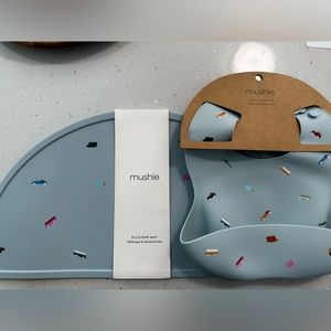 Mushie car print Placemat and Bib BRAND NEW